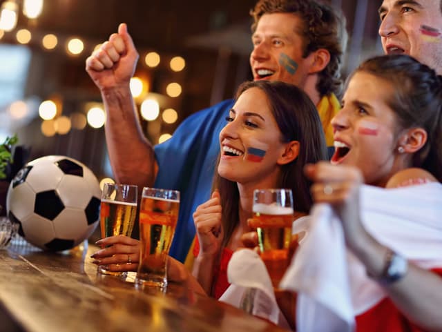 Turn Fans into Customers Cover